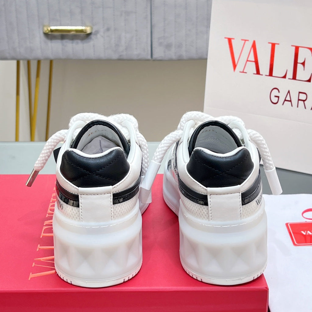 VT 2025 Garavani Sneakers White Black Cowhide Fabric 546992