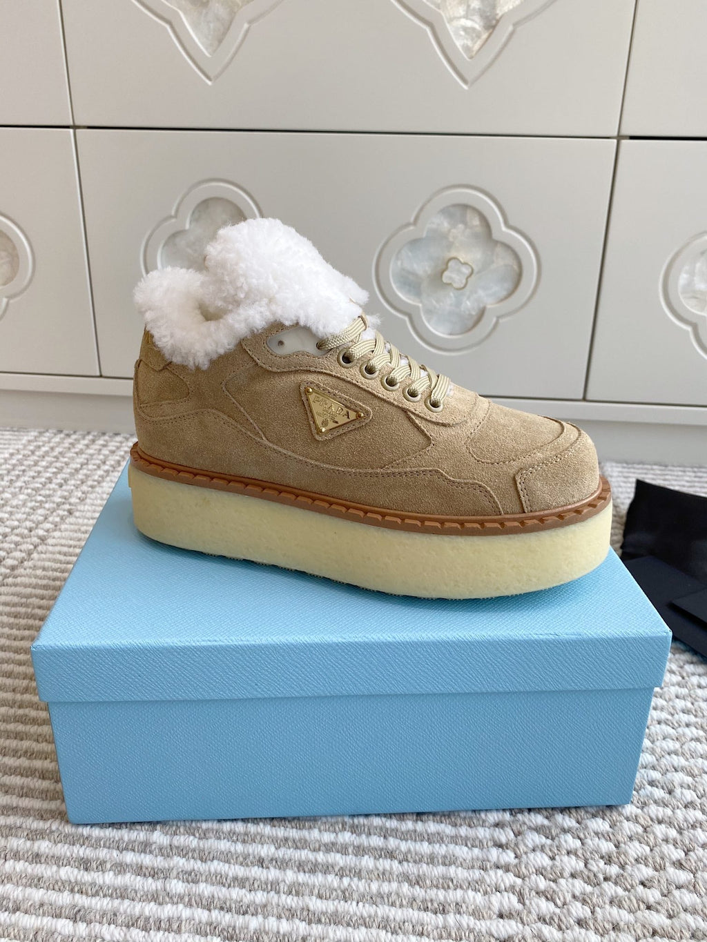 Prada Mid-Top Sneakers Light Khahi Suede White Shearing 564158