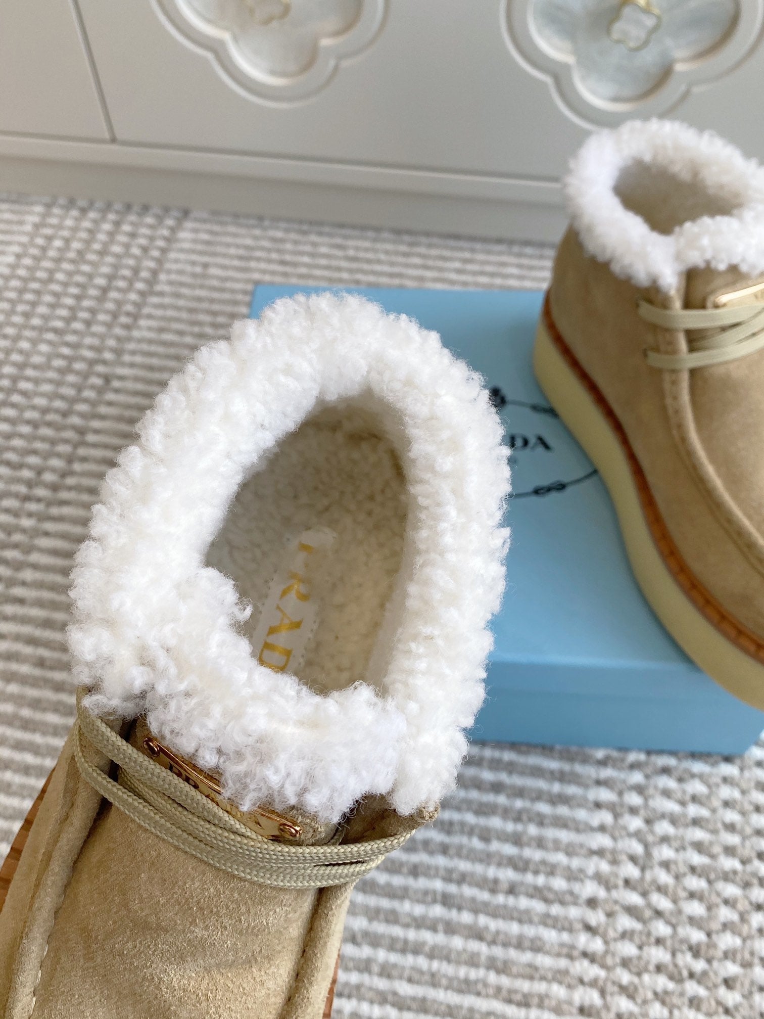 Prada Chukka Boots Light Khahi Suede White Shearing 564161