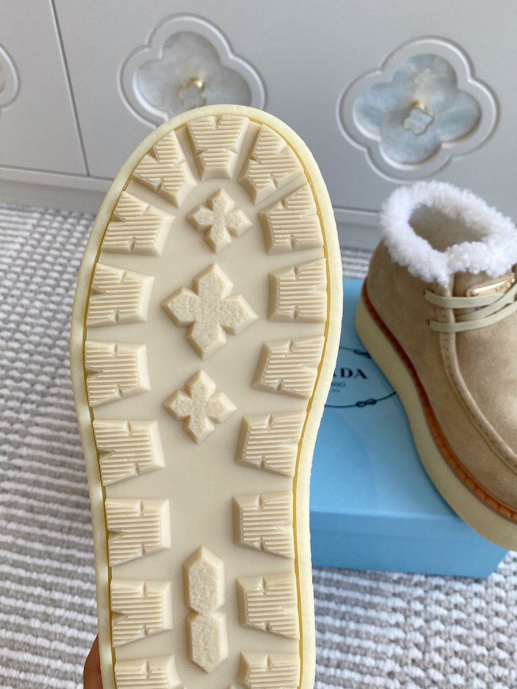 Prada Chukka Boots Light Khahi Suede White Shearing 564161