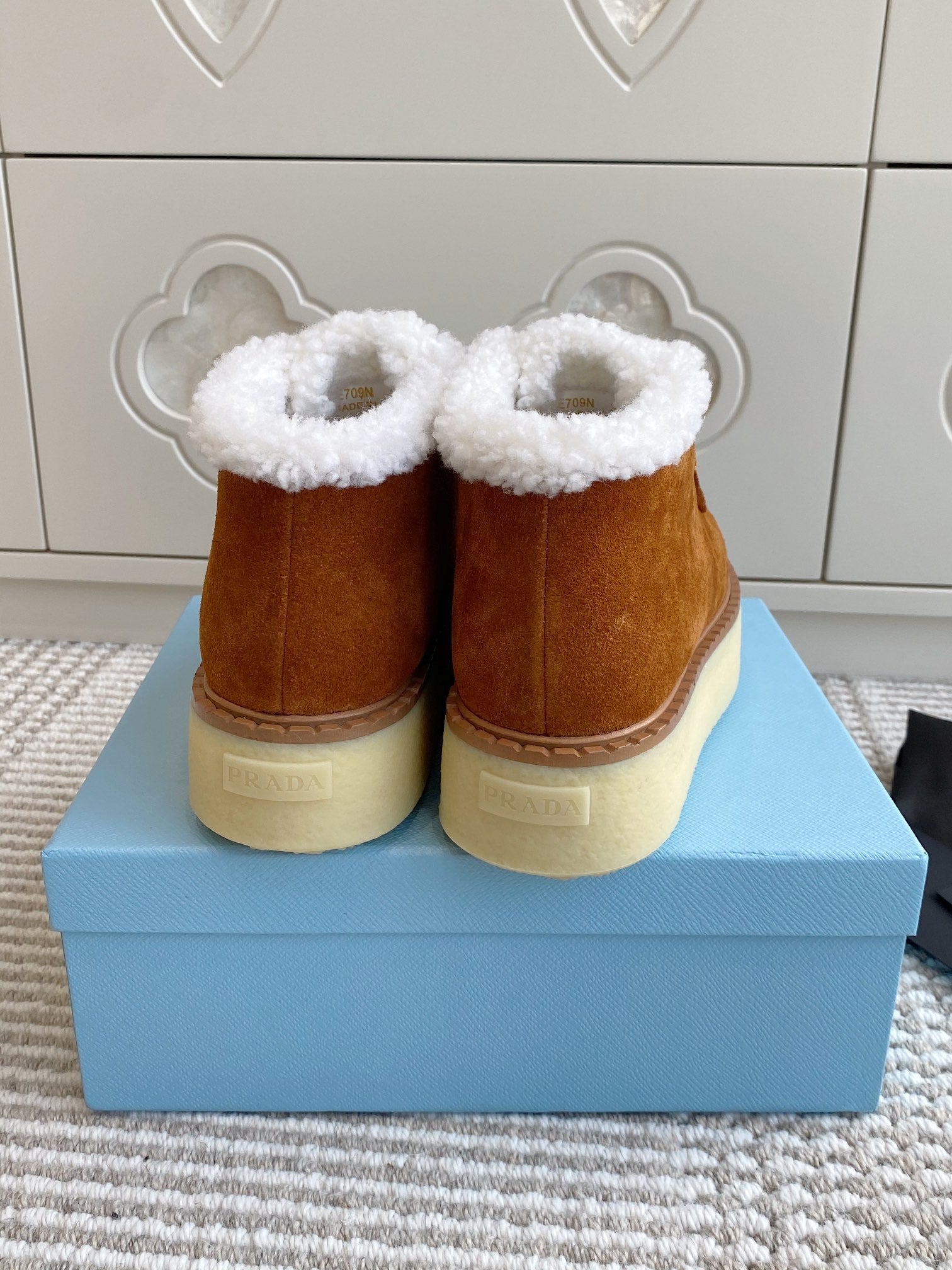 Prada Chukka Boots Caramel Suede White Shearing 564162