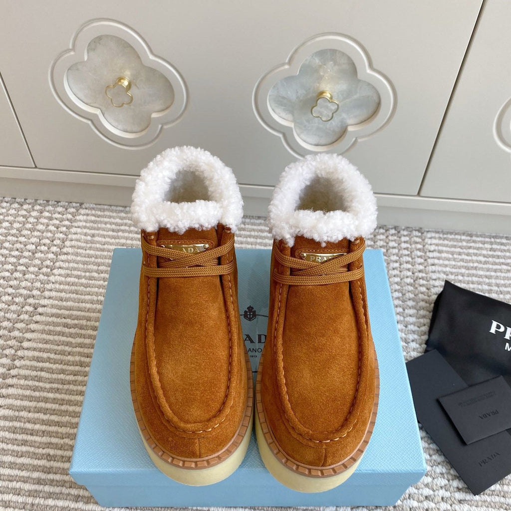 Prada Chukka Boots Caramel Suede White Shearing 564162