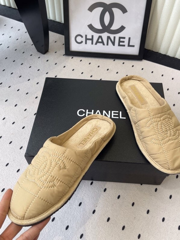 CC New Down-Filled Couple Slippers Beige Technical Fabric