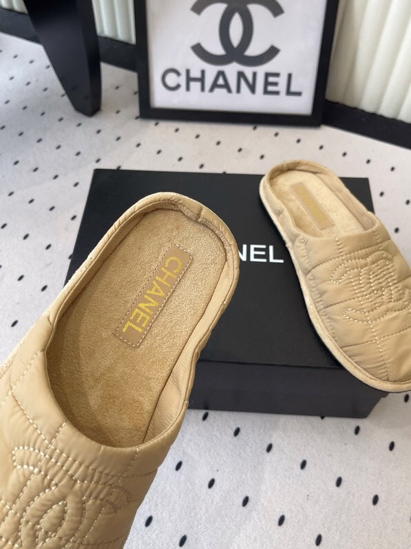 CC New Down-Filled Couple Slippers Beige Technical Fabric