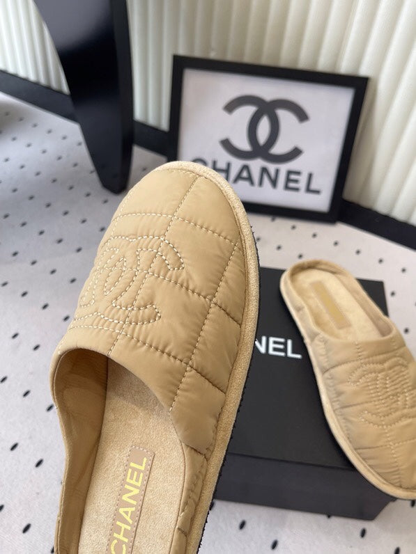 CC New Down-Filled Couple Slippers Beige Technical Fabric
