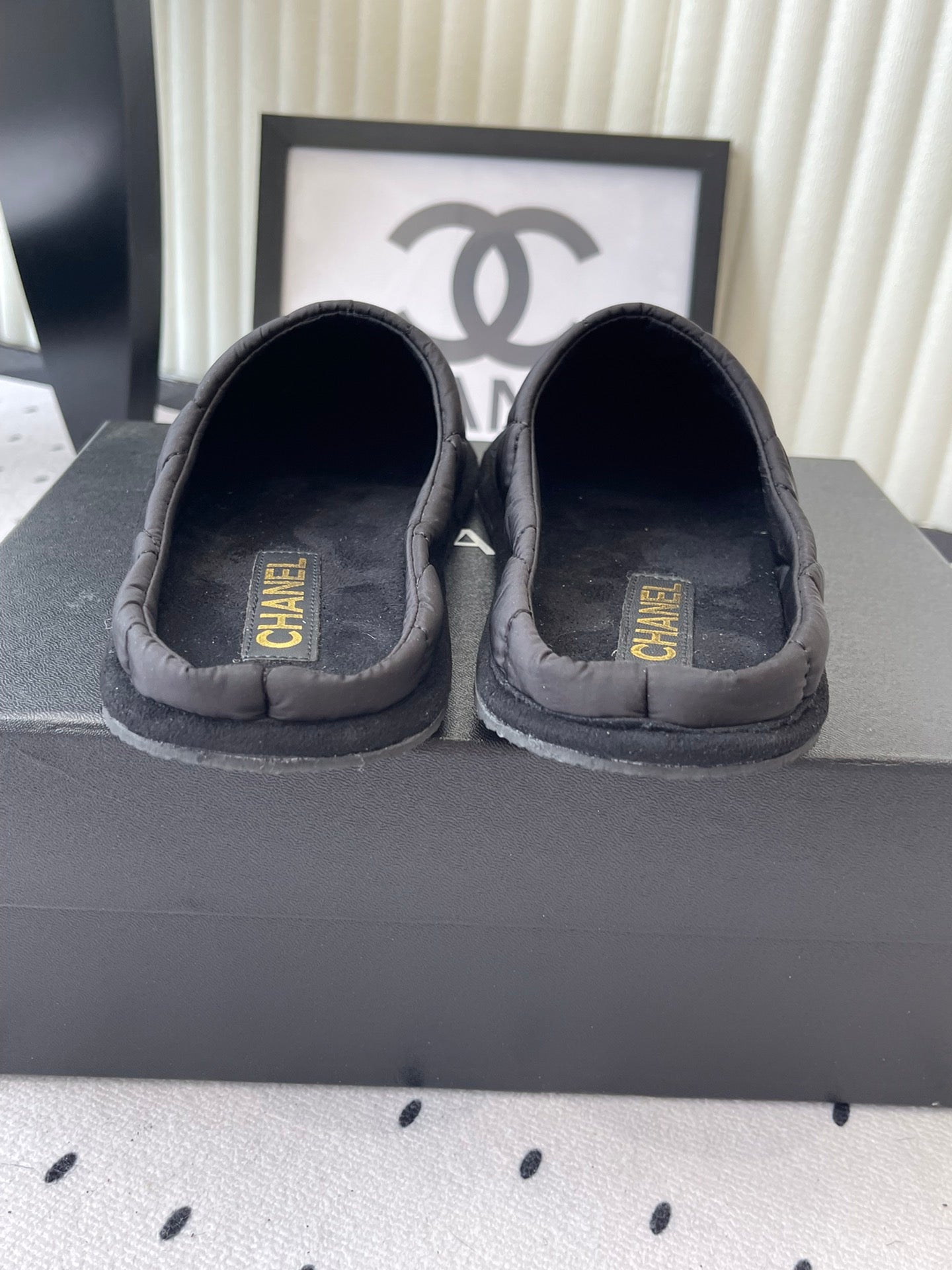 CC New Down-Filled Couple Slippers Black Technical Fabric