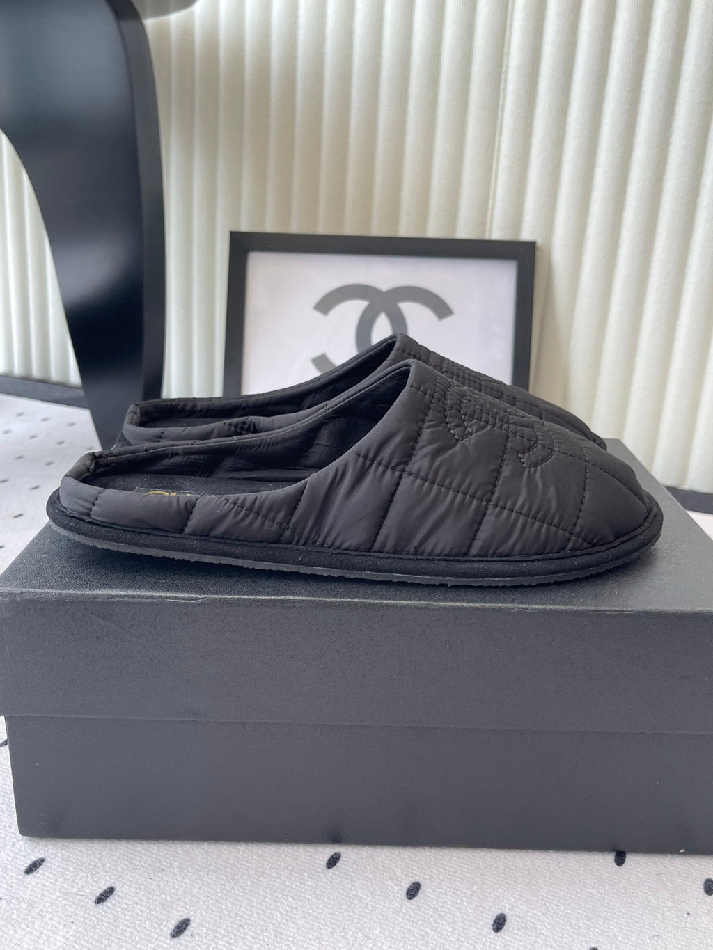 CC New Down-Filled Couple Slippers Black Technical Fabric