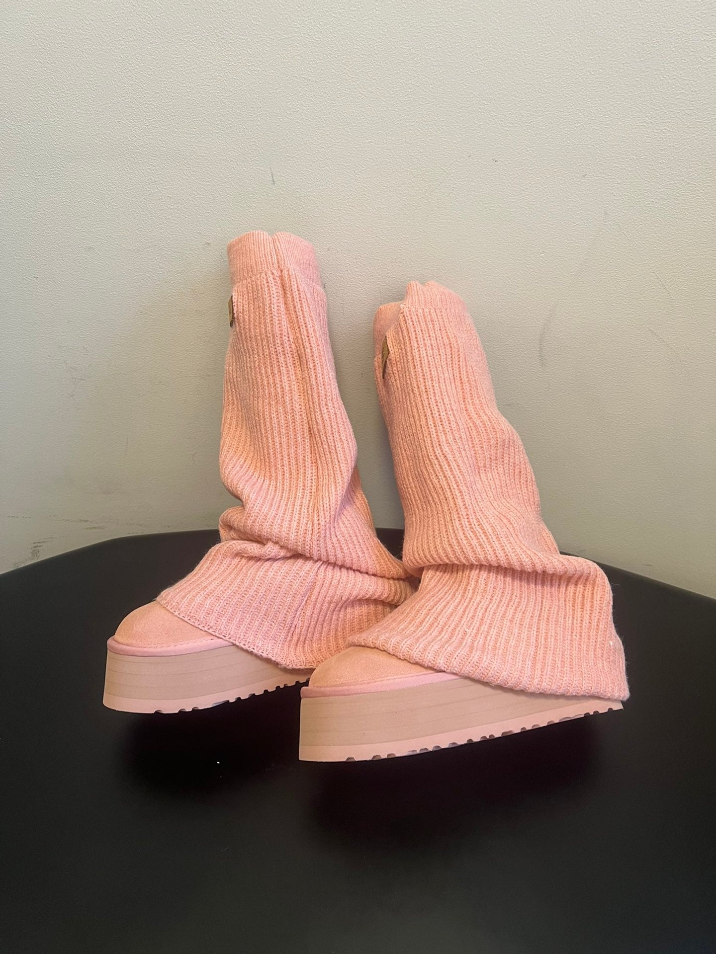 UGG Classic Mini Dipper Legwarmer Pink Suede Wool