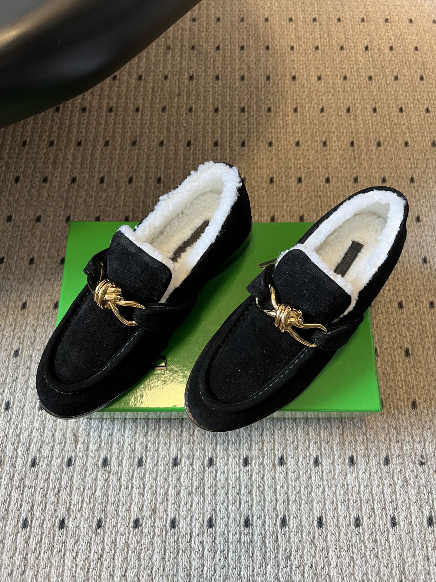 BV Astaire Loafer Black Shearing Suede 548542