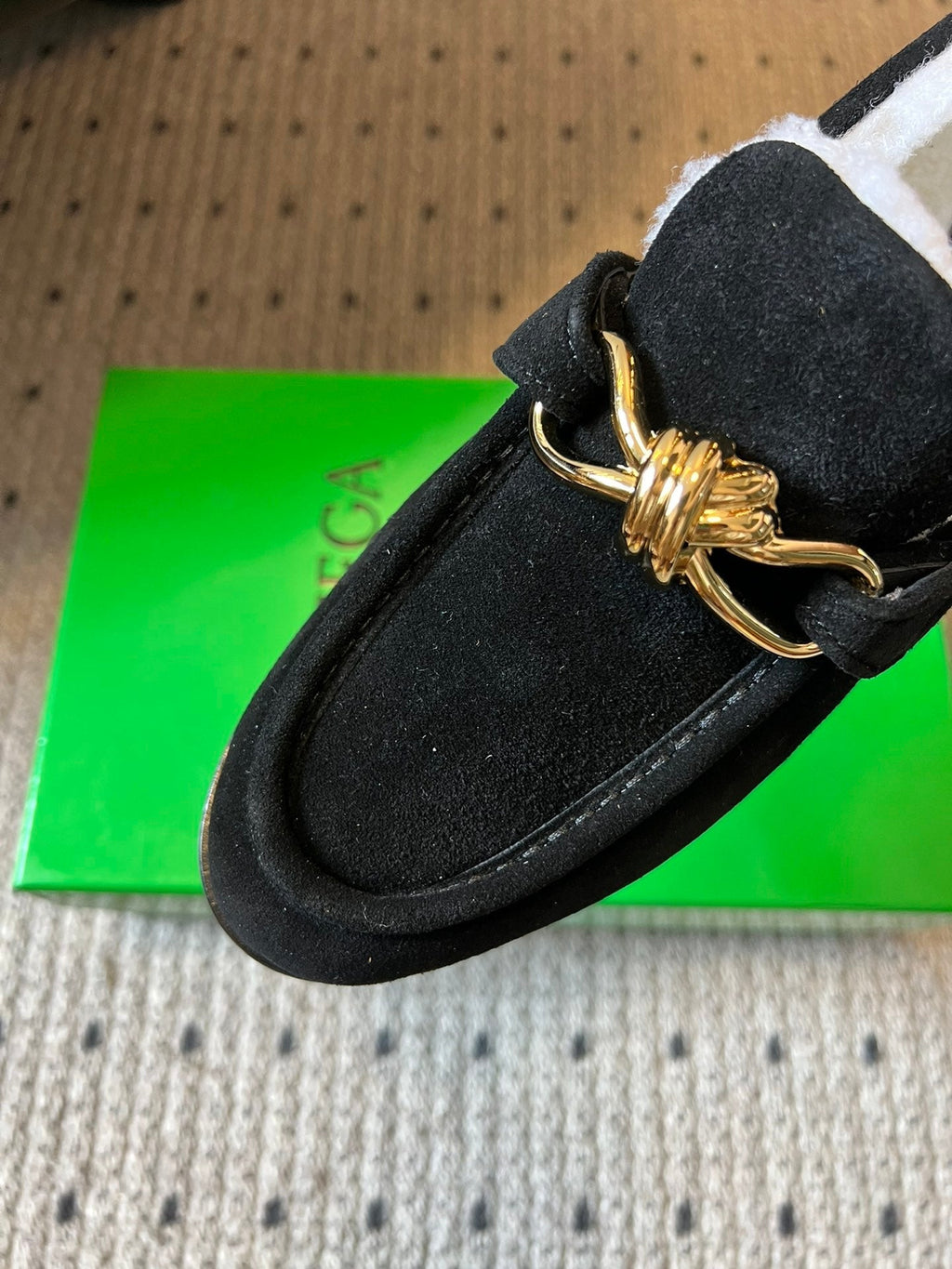 BV Astaire Loafer Black Shearing Suede 548542