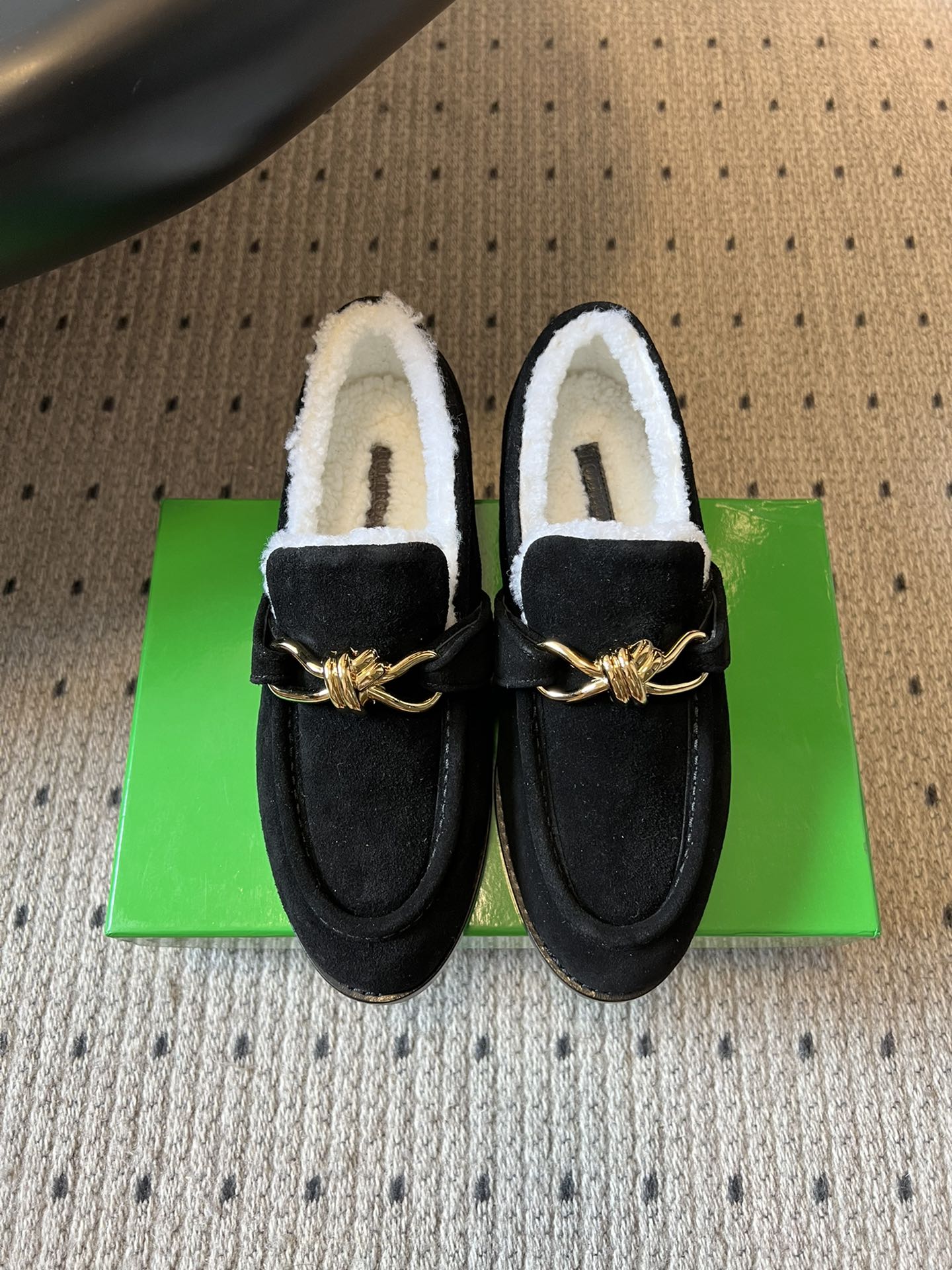 BV Astaire Loafer Black Shearing Suede 548542