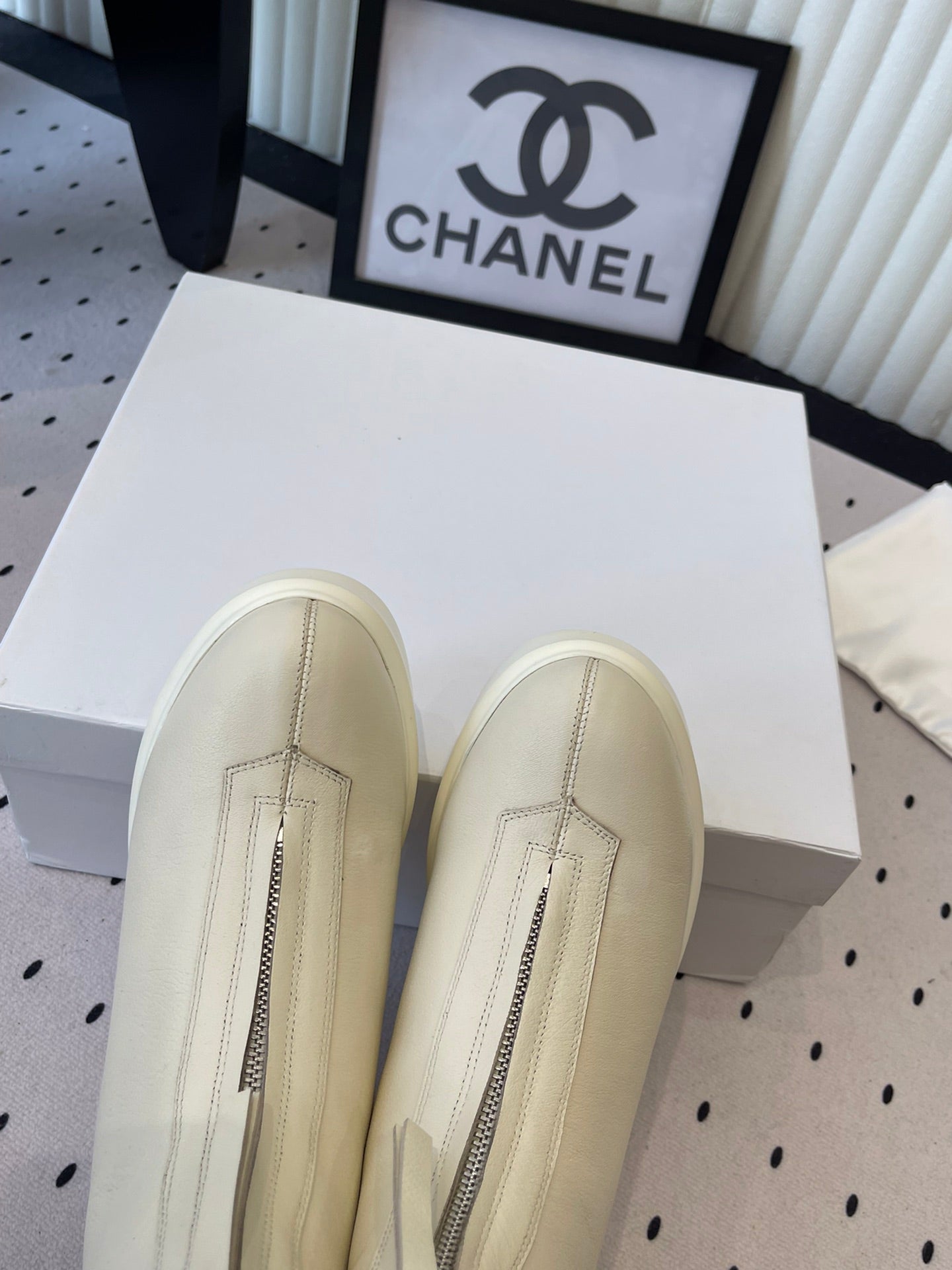 The Row 2025 Zipped Ankle Boot White Cowhide 554601