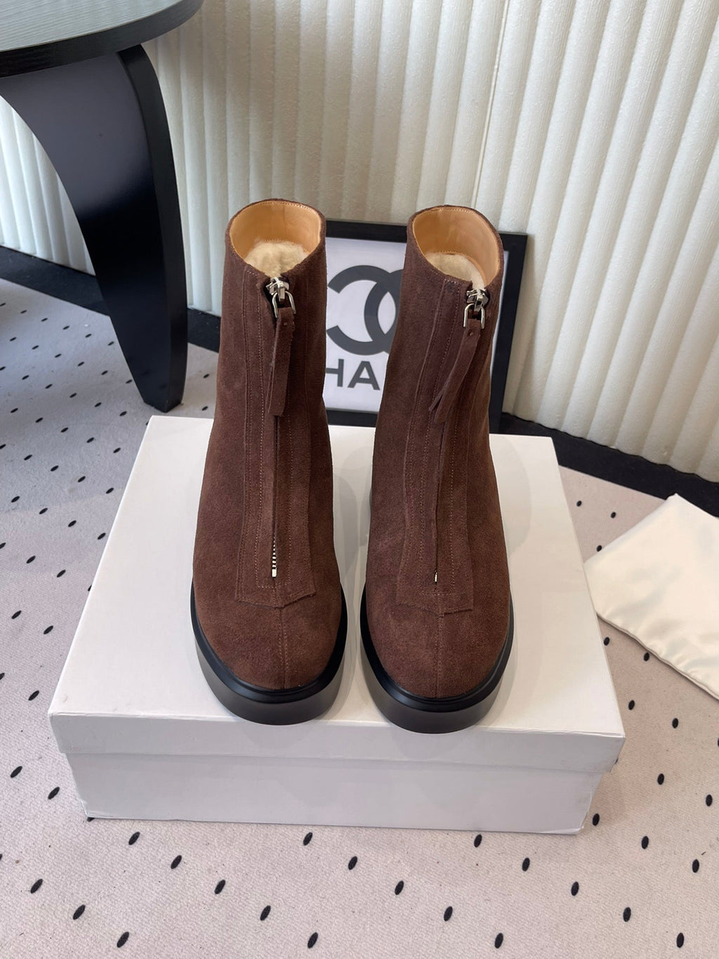 The Row 2025 Zipped Ankle boot Brown Suede 554603