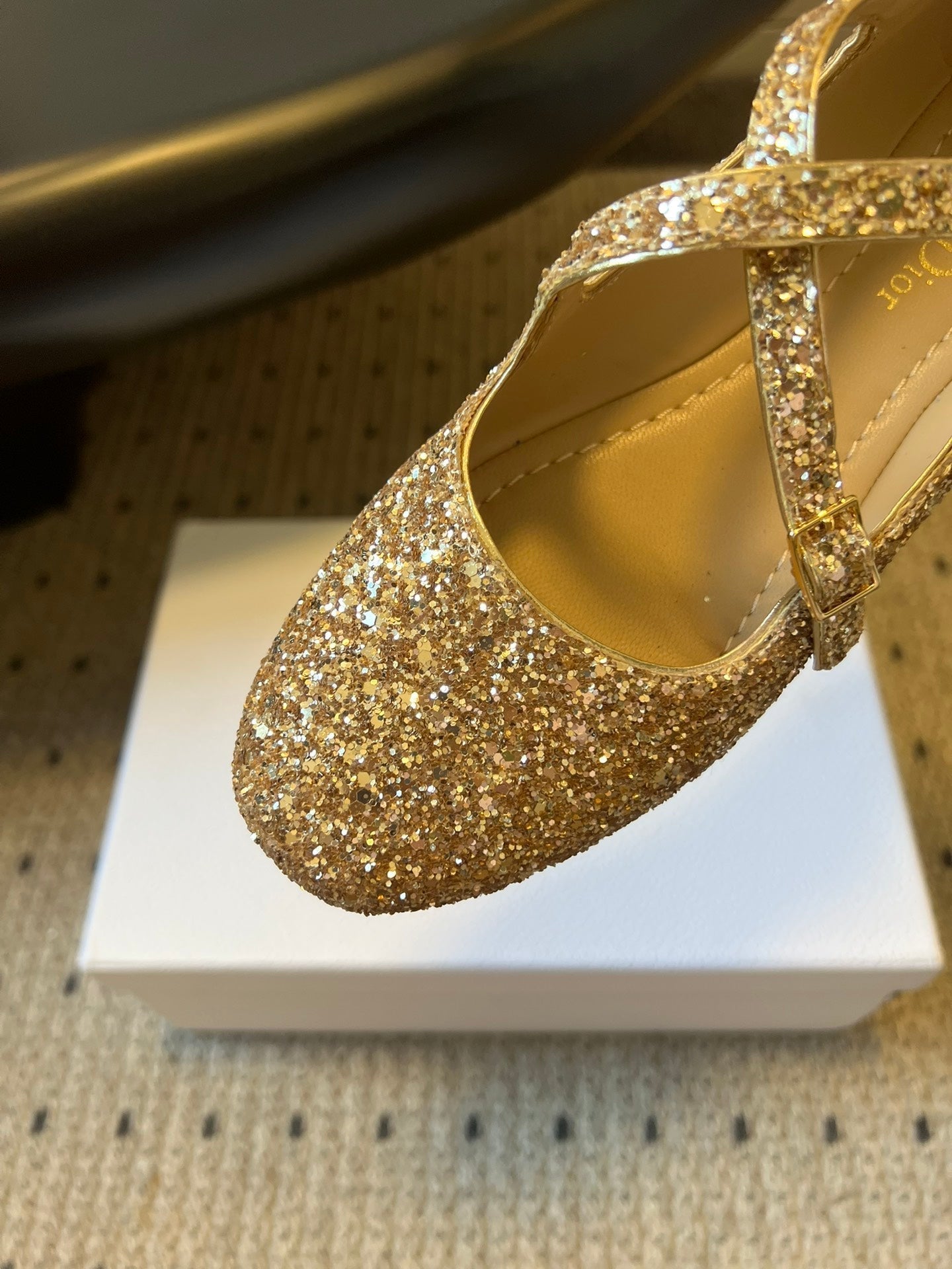 CD Very Ballet Flat Gold Lambskin & Glitter