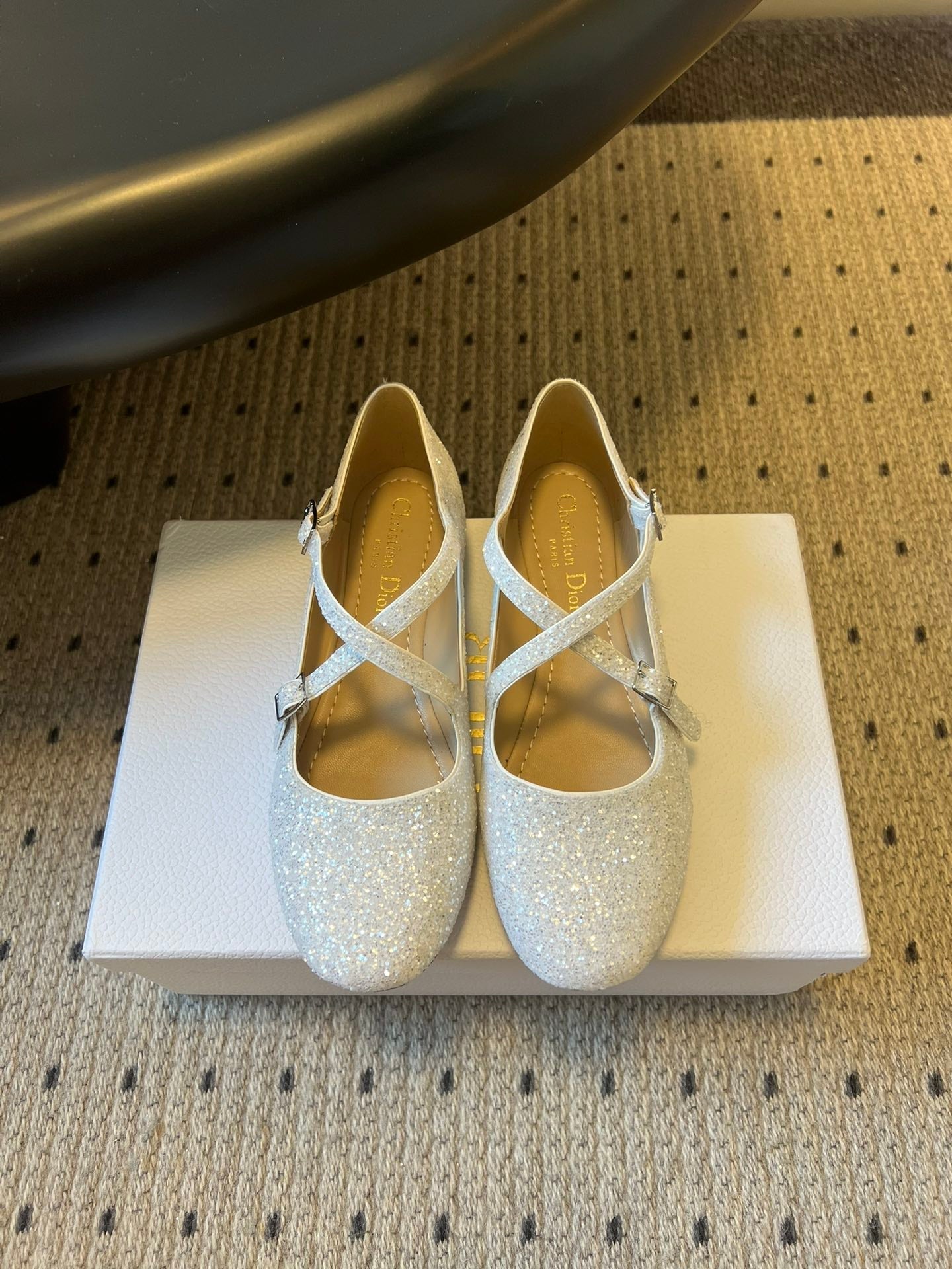 CD Very Ballet Flat White Lambskin & Glitter