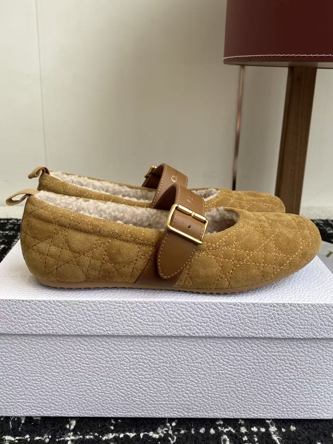 CD Frost Ballet Flats Camel Cannage Suede White Shearling