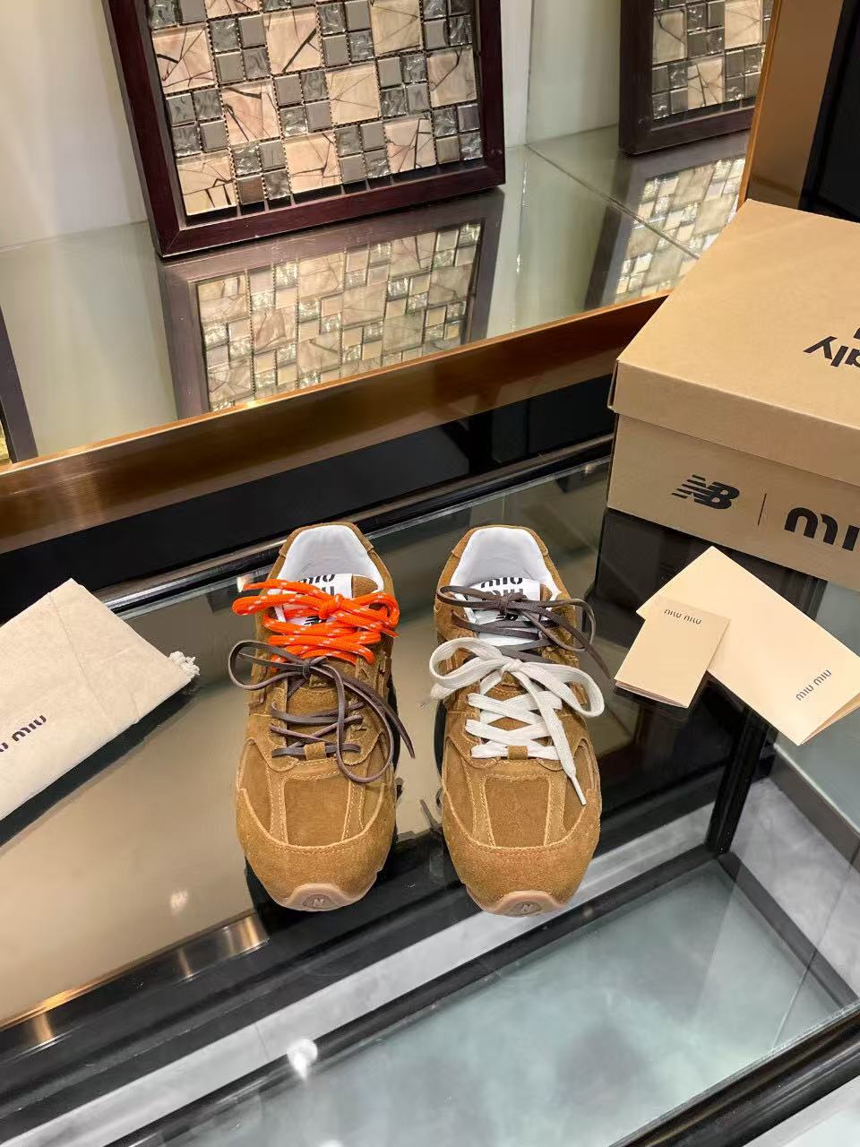 MiuMiu New Balance x 520 SL Sneakers Cinnamon Suede