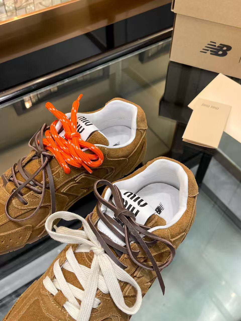 MiuMiu New Balance x 520 SL Sneakers Cinnamon Suede