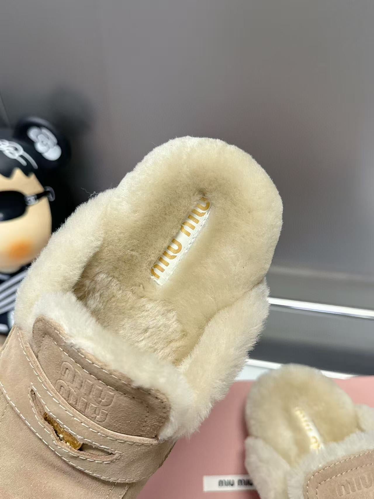 Miumiu Gold Penny Mules Beige Shearling Suede