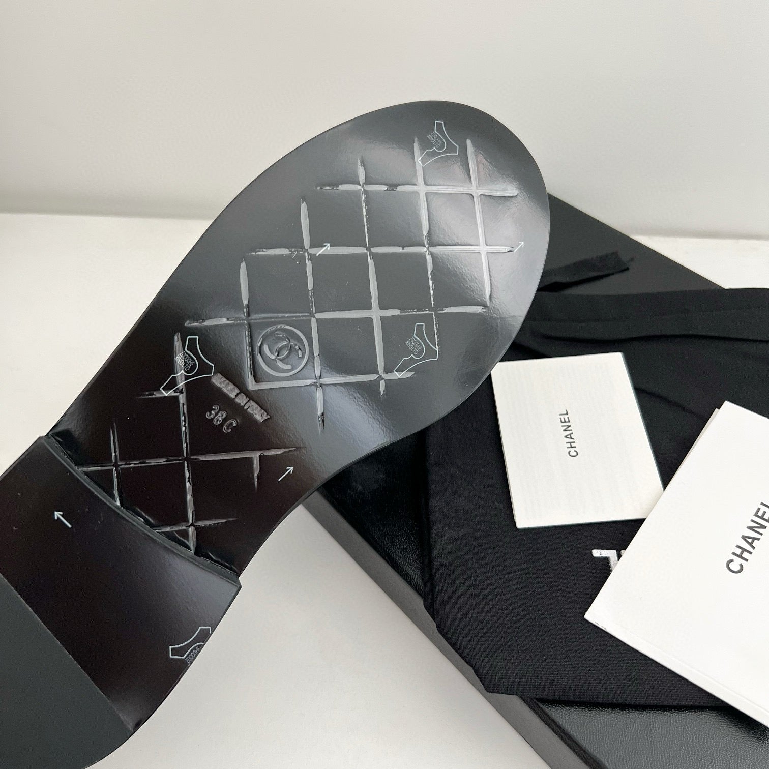 CC Moccasins 25mm In Black Lambskin