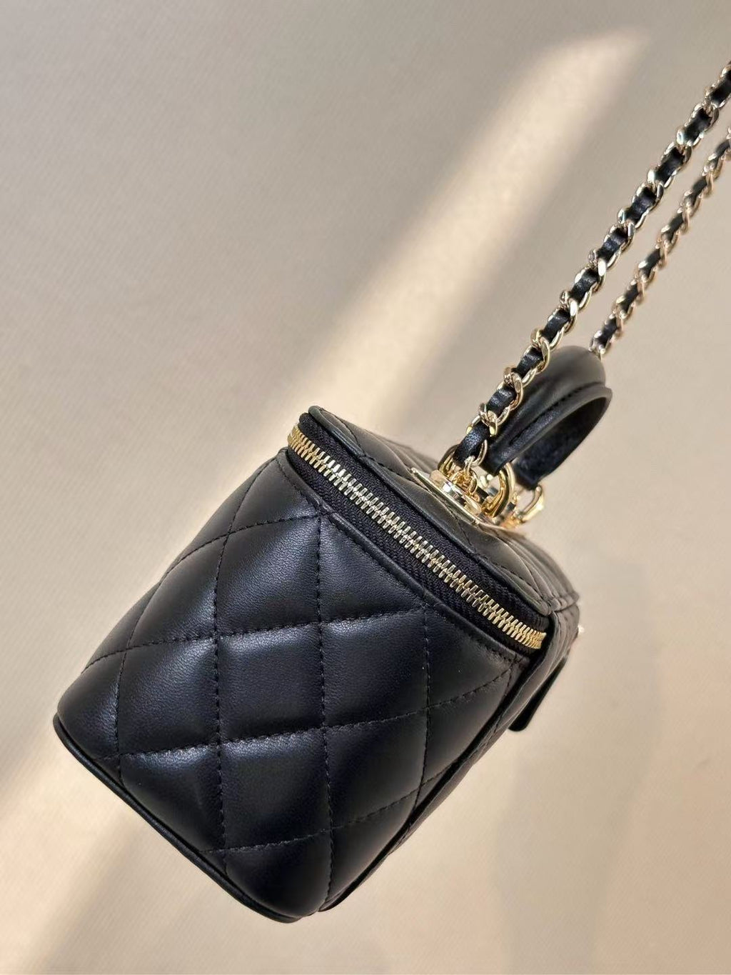 CC Mirror Vanity Case Top Handle Chain Strap Black Lambskin GHW