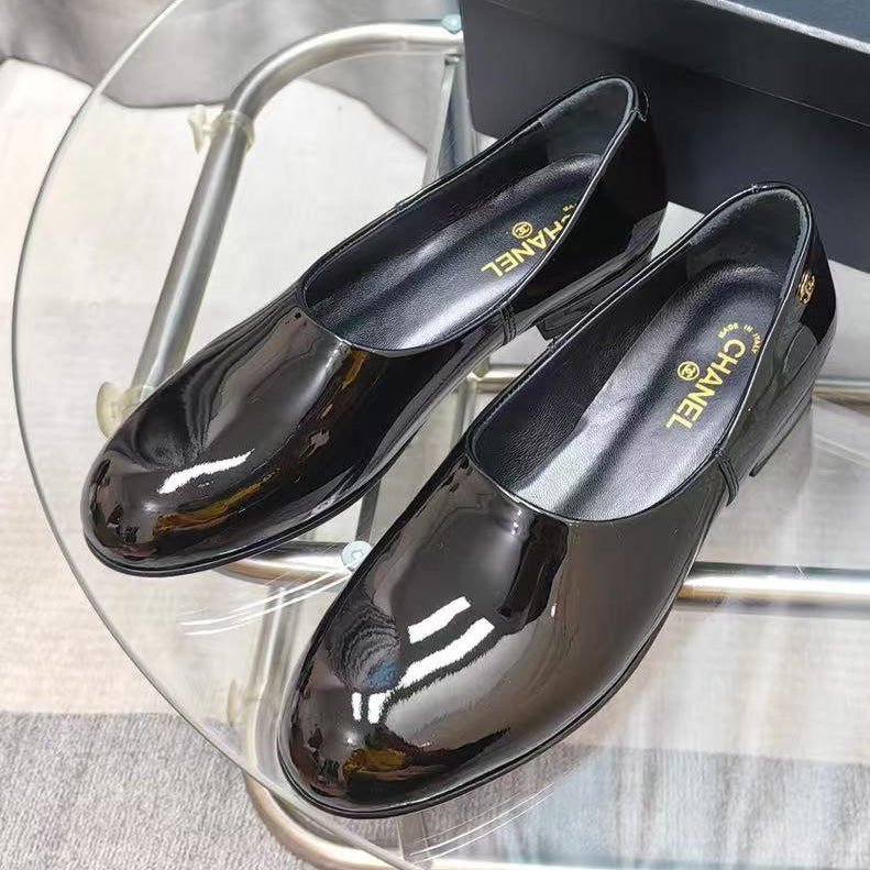 Chanel 2025 Loafer Black Patent Leather