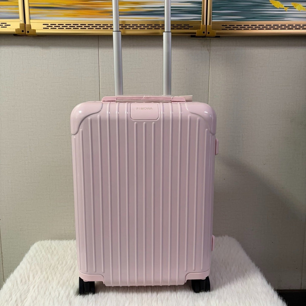 Rimowa 2025 Essential Suitcase Pink Polycarbonate