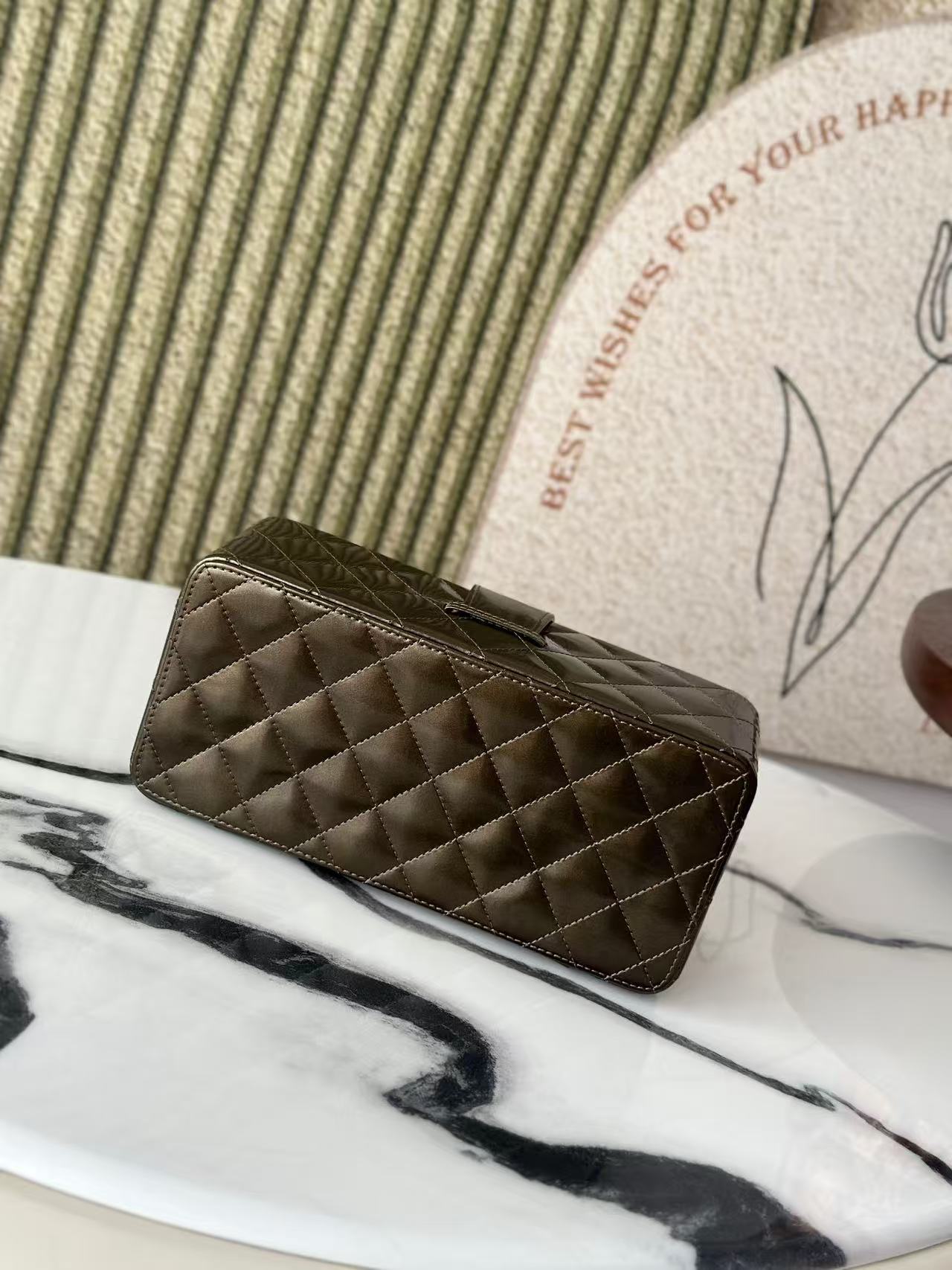 Chanel 2025 Vanity Bag 22cm Olive Green Leather