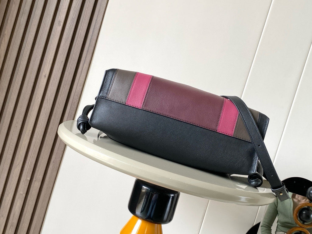 Loewe Flamenco Clutch Medium 30 Black Burgundy Nappa Lambskin