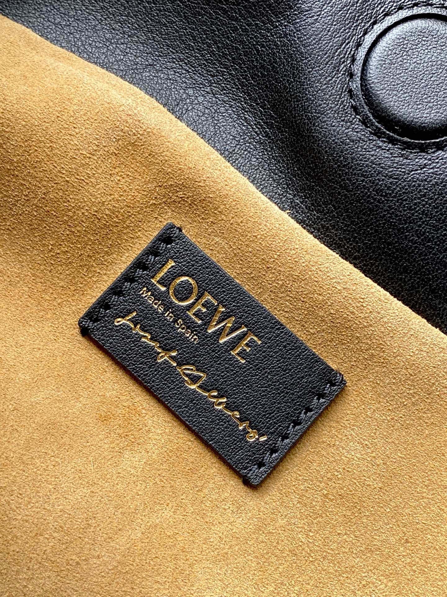 Loewe Flamenco Clutch Medium 30 Black Burgundy Nappa Lambskin