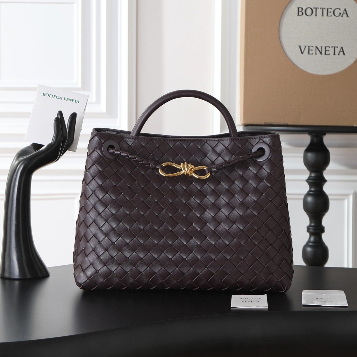 BV MEDIUM ANDIAMO 32CM DARK BROWN CHOCOLATE LAMBSKIN