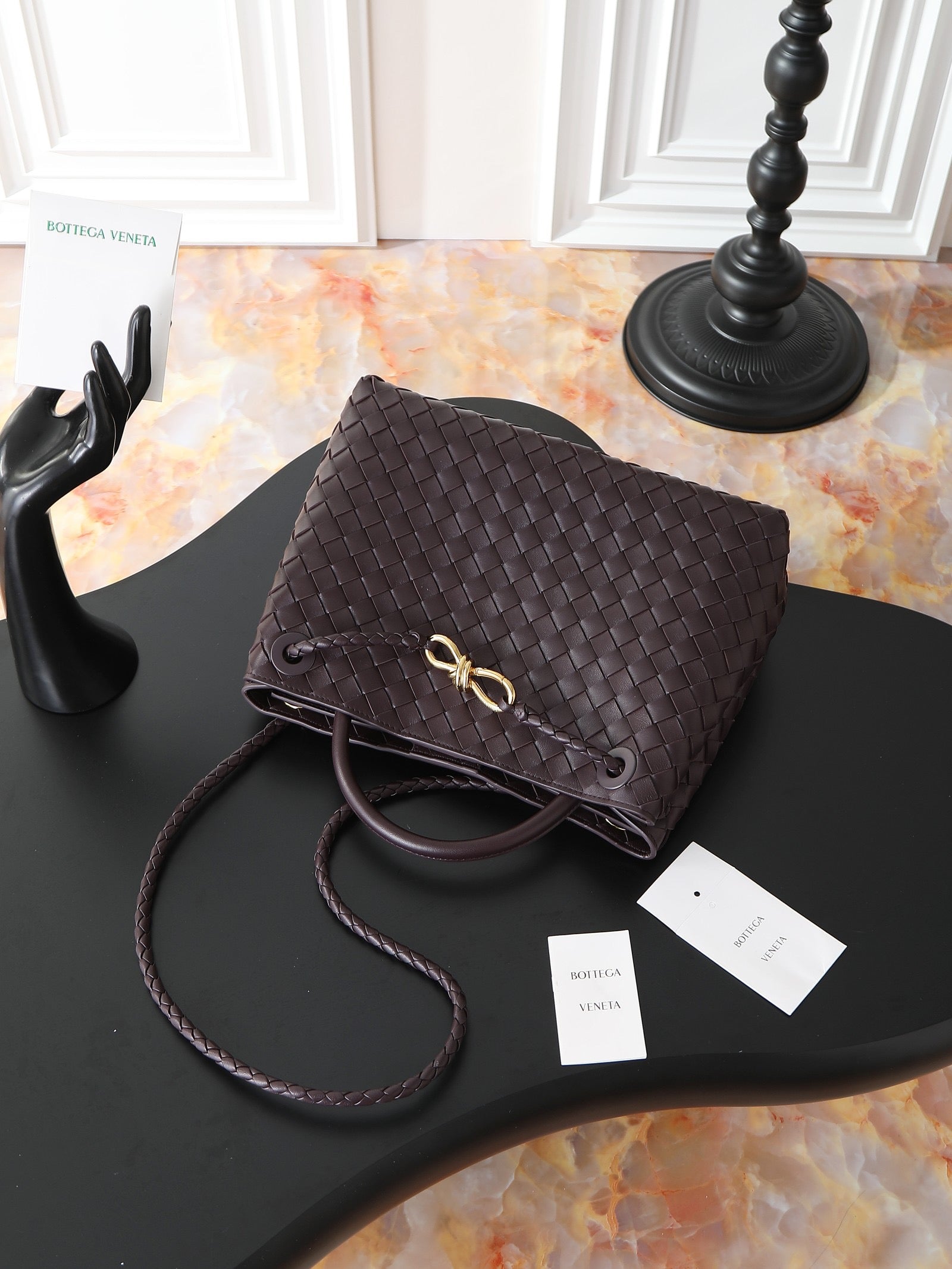 BV MEDIUM ANDIAMO 32CM DARK BROWN CHOCOLATE LAMBSKIN