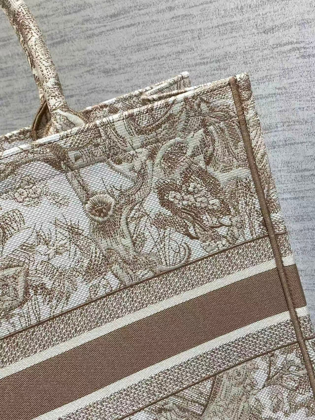 CD 2025 Book Tote 41cm Bag Brown White Canvas