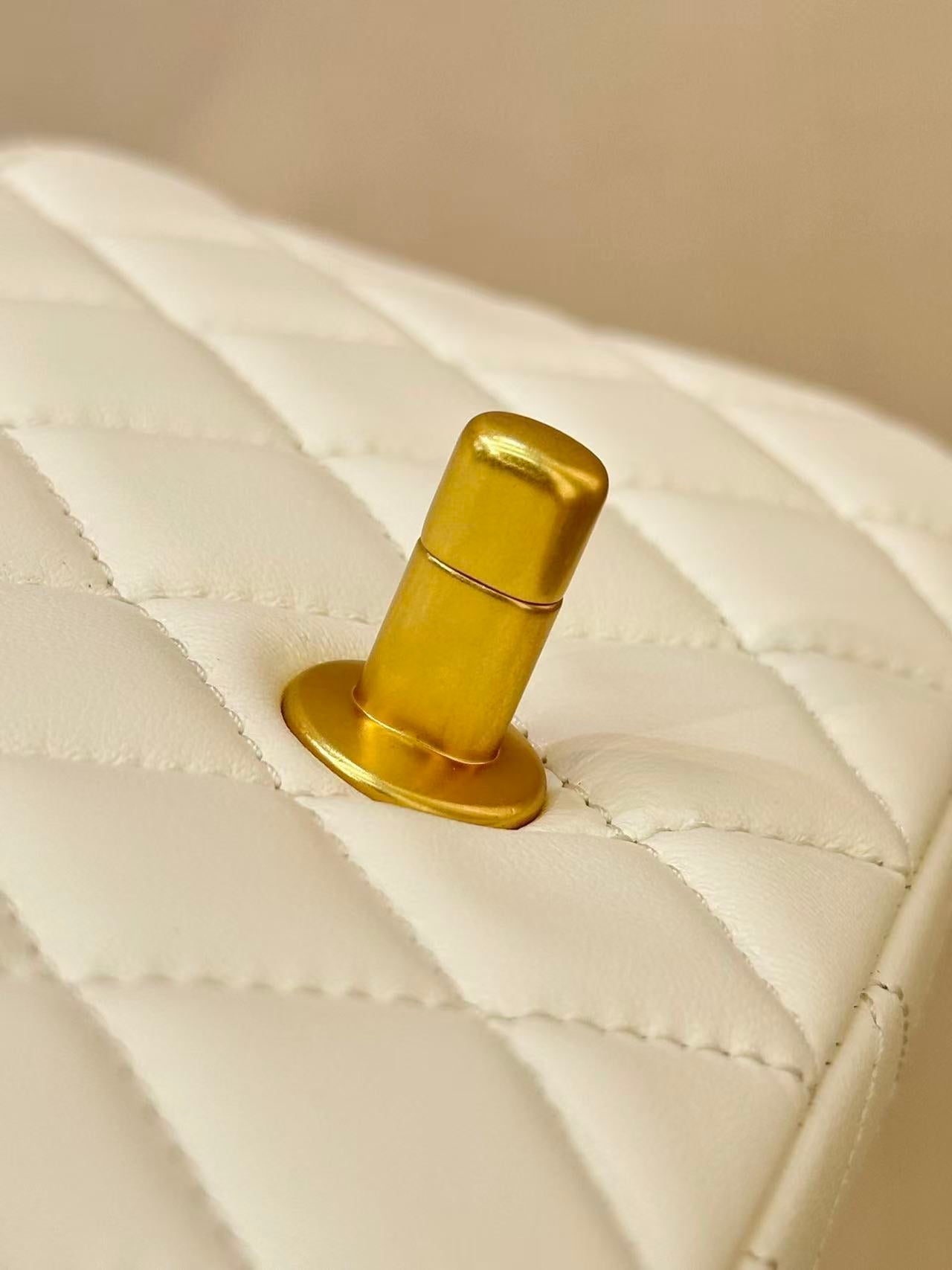 Chanel 2025 Flap Bag White Gold 20cm Shinny Lambskin