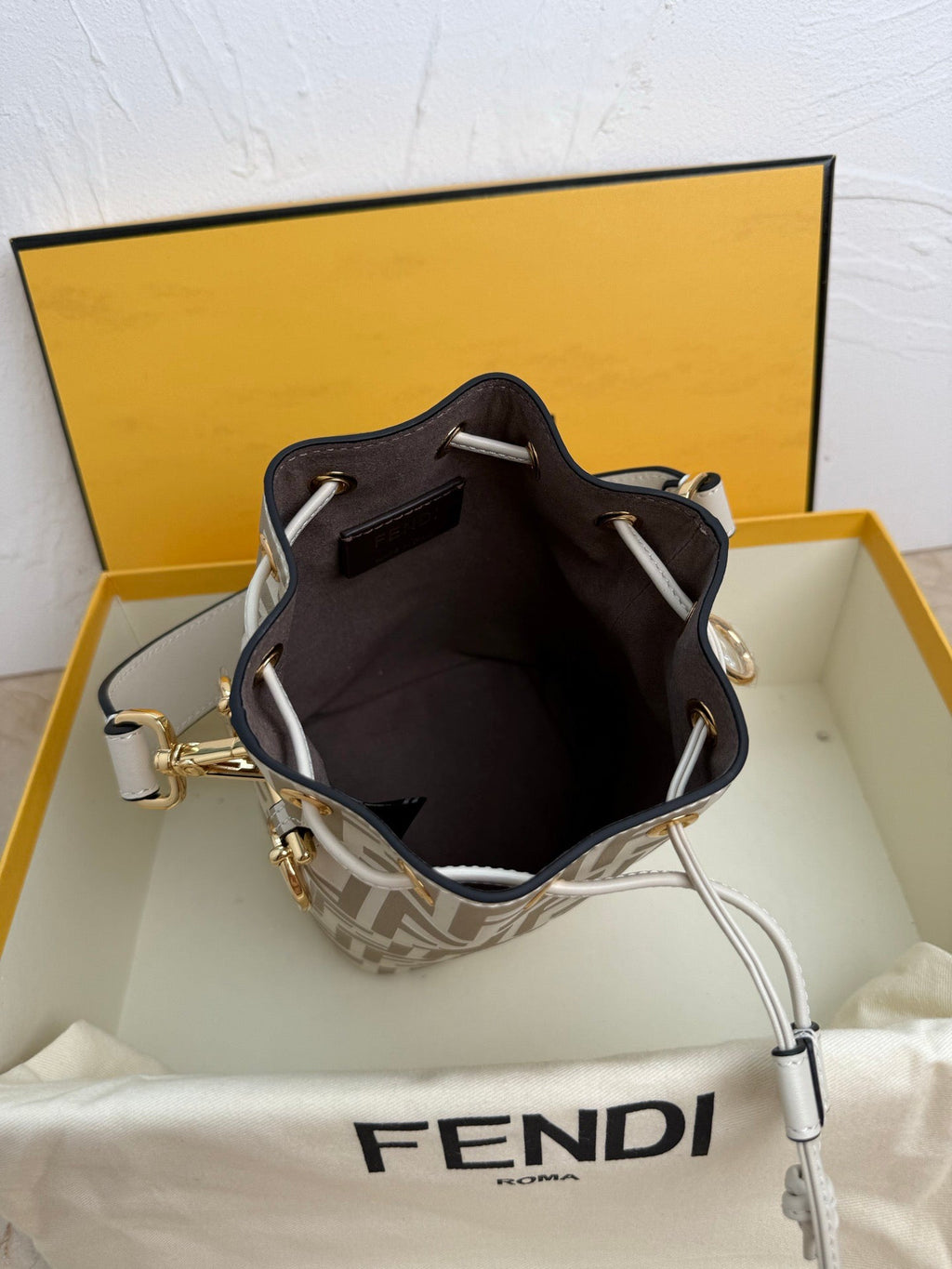 MON TRESOR 18 IN BEIGE WHITE CANVAS WITH FF MOTIF EMBROIDERED