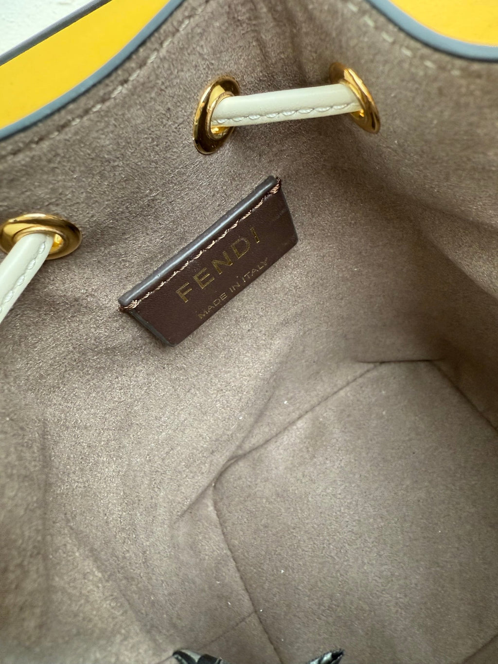 MON TRESOR 18 IN BEIGE WHITE CANVAS WITH FF MOTIF EMBROIDERED