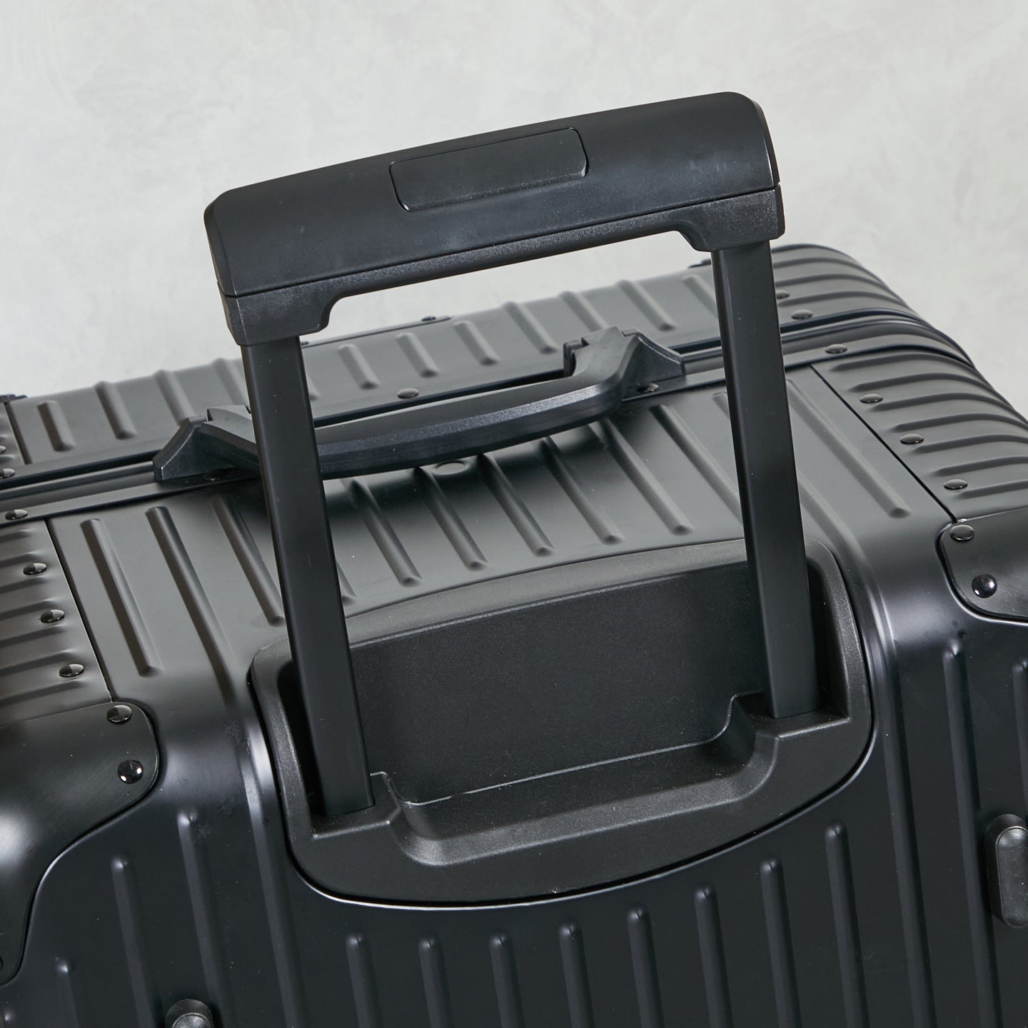 Rimowa 2025 Suitcase 33inch Aluminum 273920