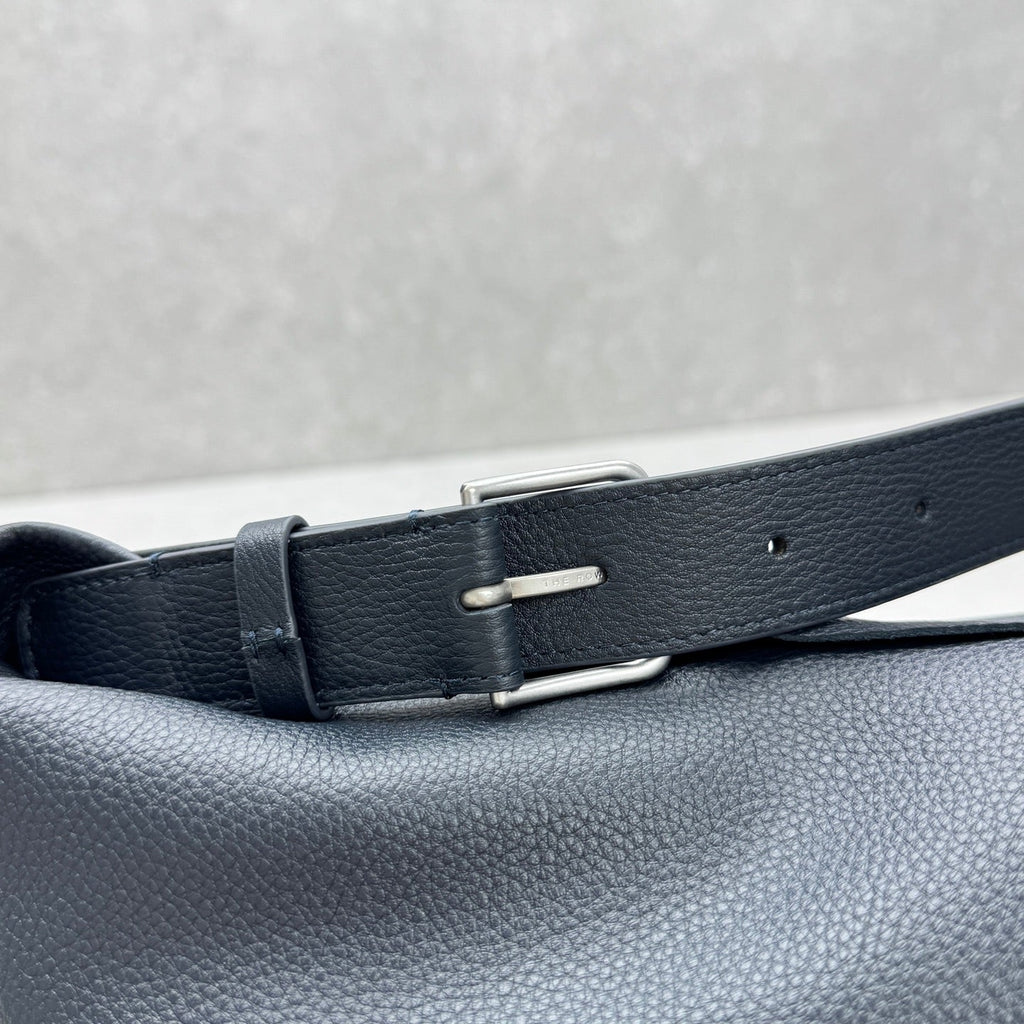 The Row 2025 Isa Bag 23cm Soft Leather