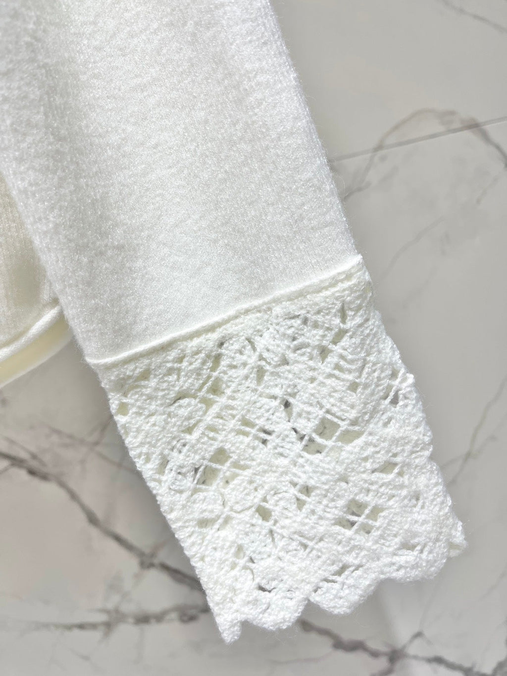 Miumiu 2025 Hollow-Out Crochet Collar Age-Defying Knit Cardigan Wool