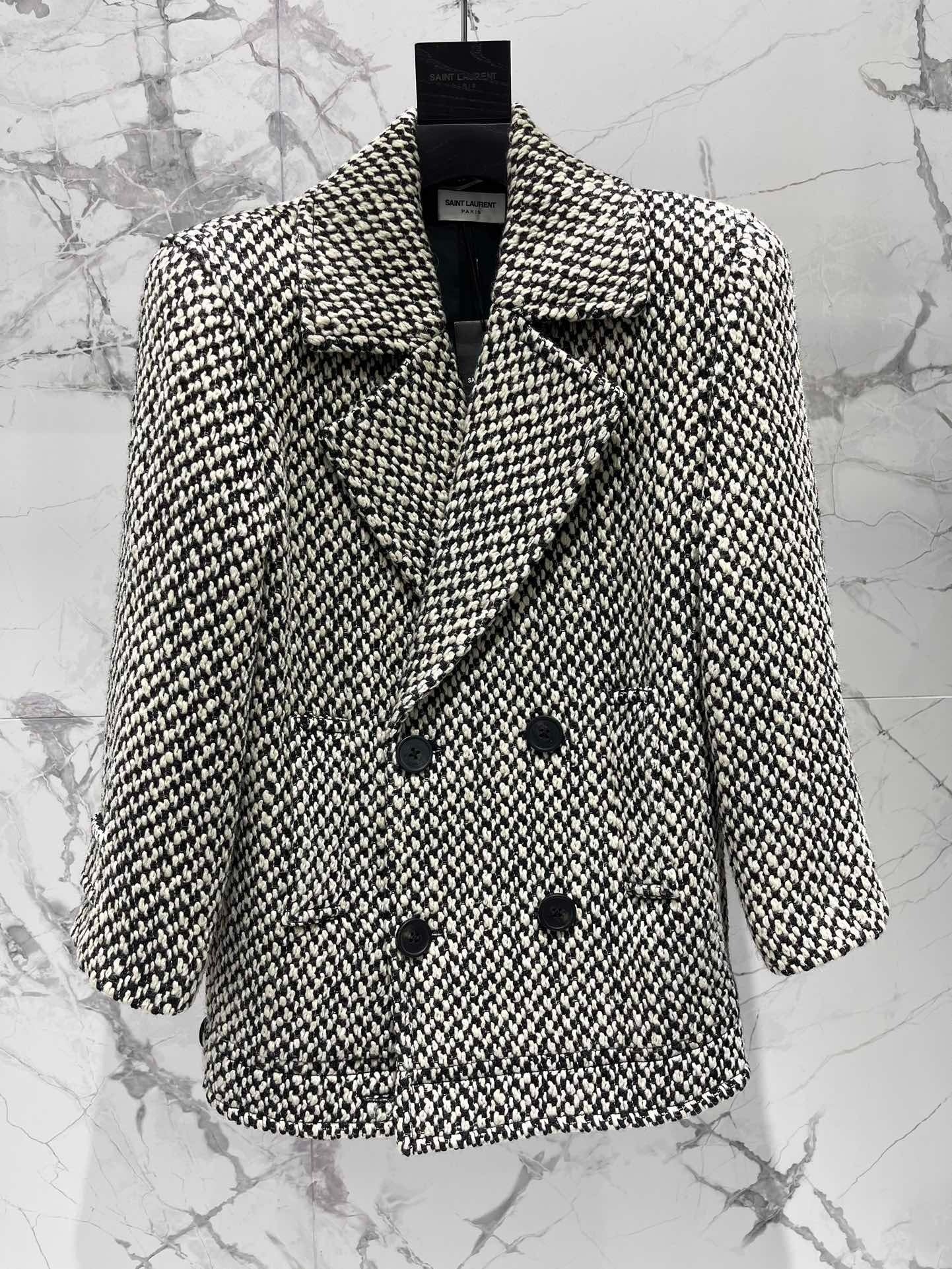 YSL 25S WOOL COAT STYLE 216