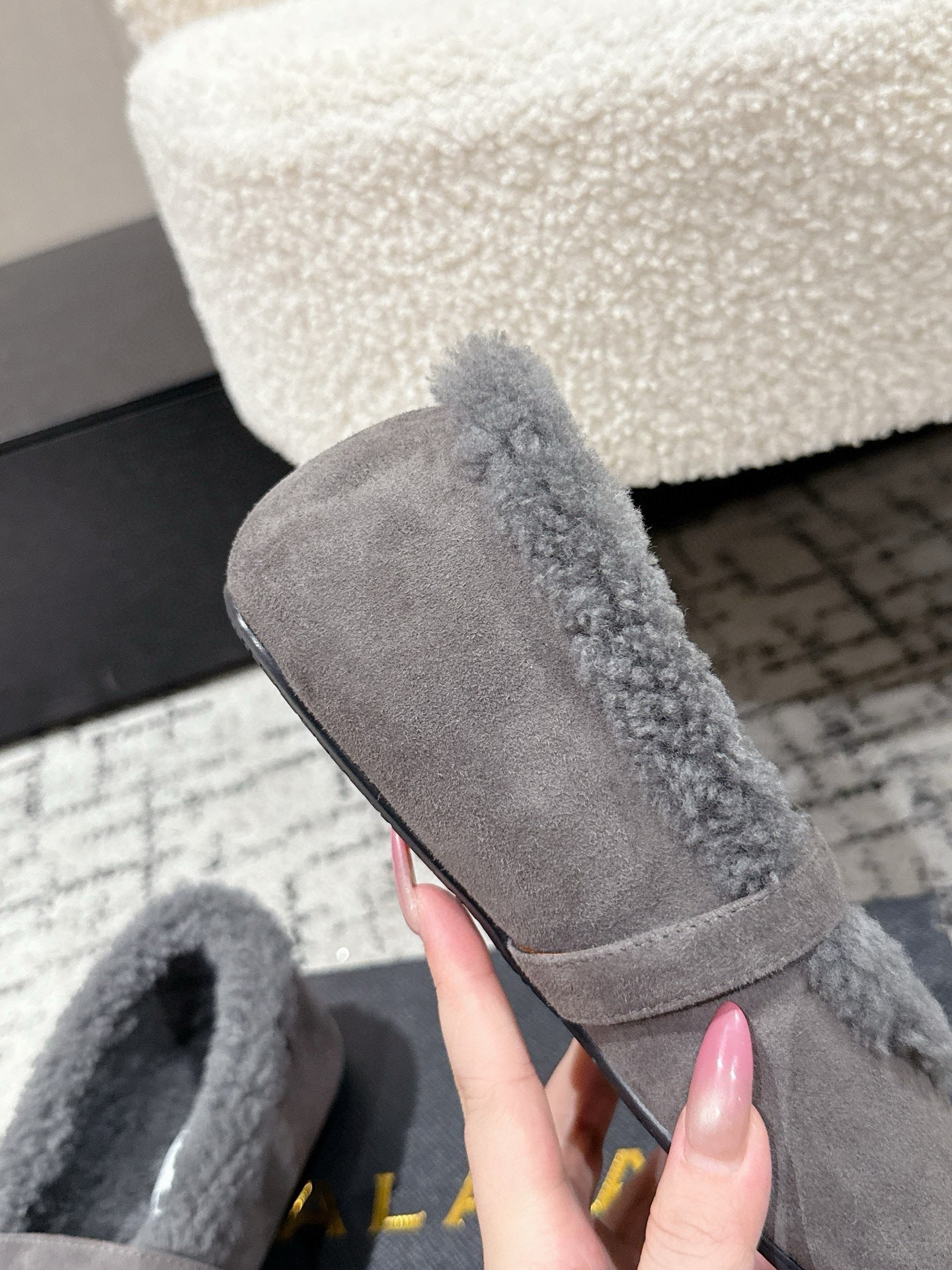 Alaia 2025 Ballet Flat Gray Suede Wool 558652