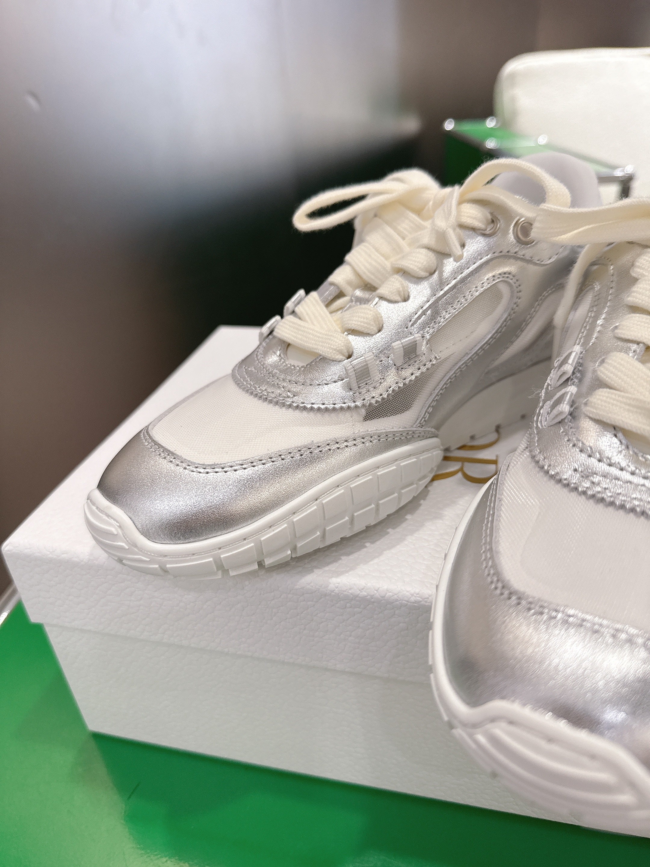 CD Tech Sneakers White Sliver Cowhide Mesh 562670