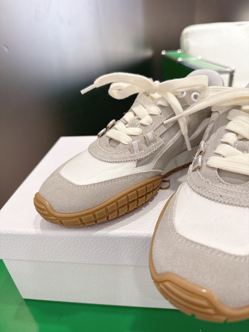 CD Tech Sneakers White Pale Taupe Cowhide Mesh Suede 562671