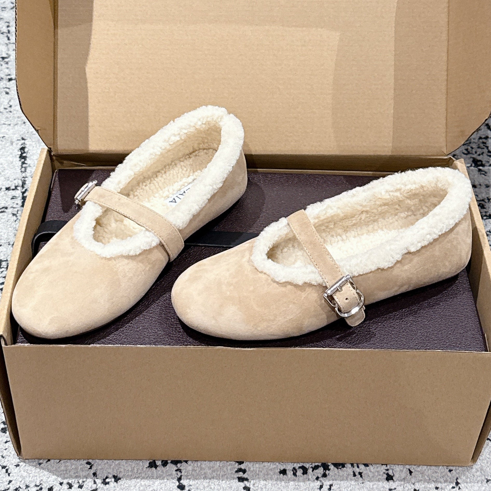 Alaia 2025 Ballet Flat Beige White Suede Wool 558671