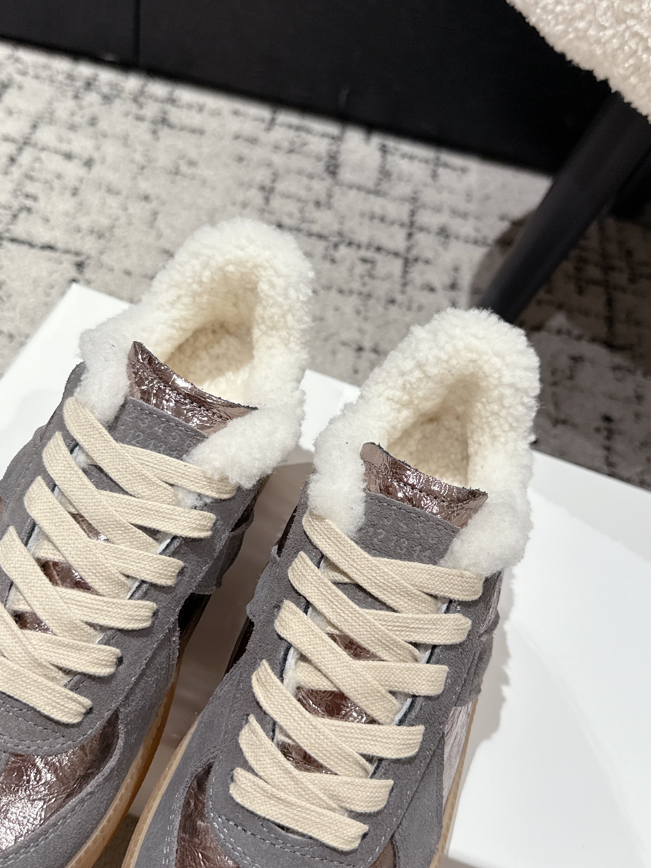 MM Platform German Training Shoes 50mm Dark Grey Suede Metalic Fur 558416