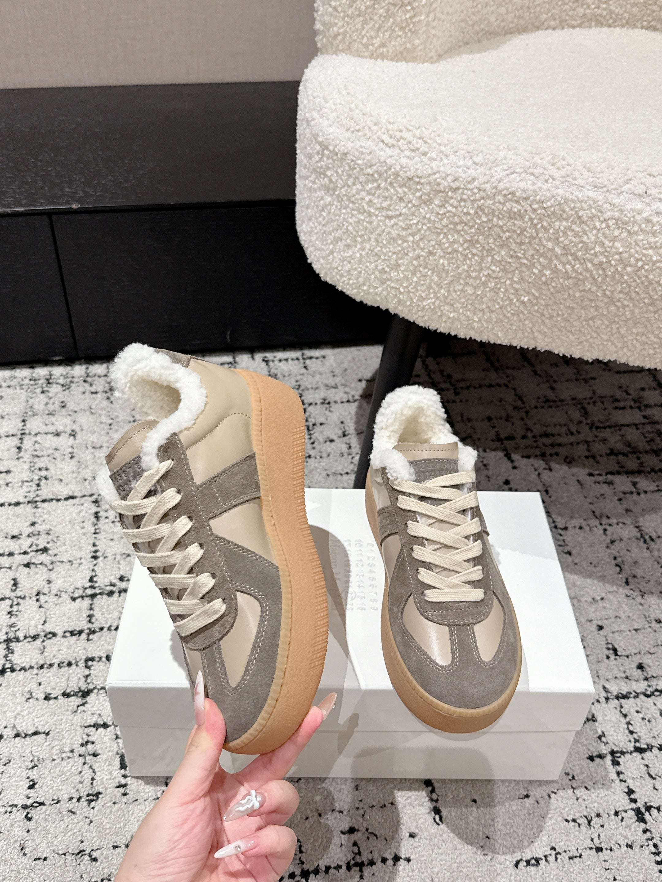 MM Platform German Training Shoes 50mm Warm Taupe Suede Sheepskin Fur 558417