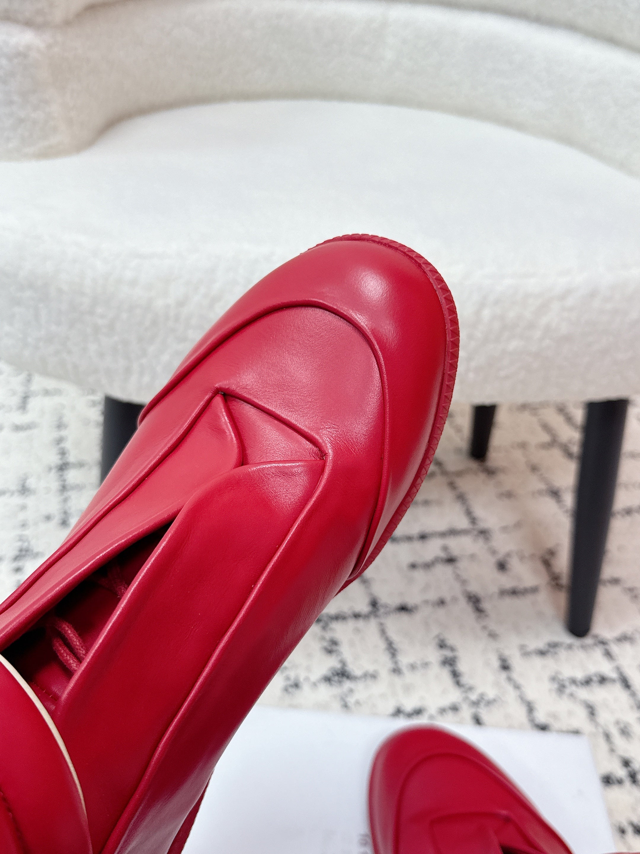 Maison Margiela Future Sneaker Crimson Rose Calfskin Rubber 558432