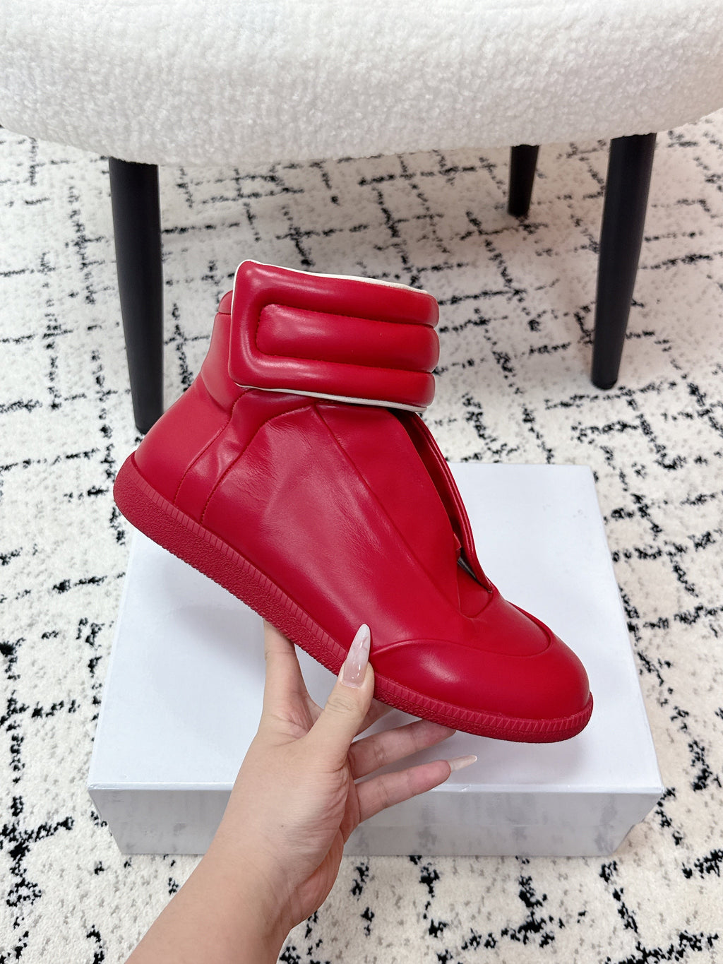 Maison Margiela Future Sneaker Crimson Rose Calfskin Rubber 558432