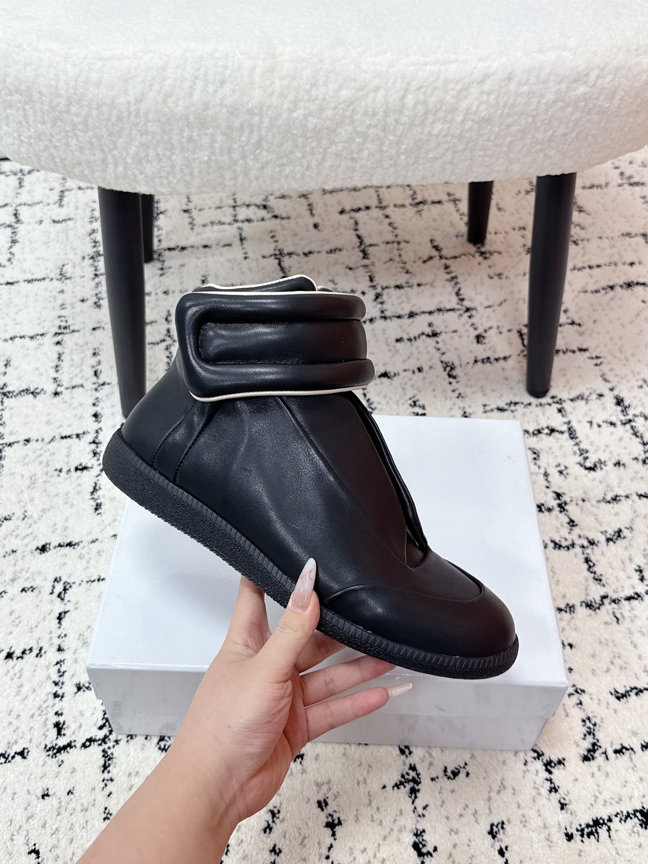 Maison Margiela Future Sneaker Black Calfskin Rubber 558434