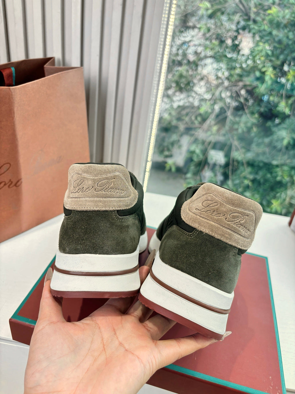 LP Weekend Walk Sneaker Olive Green Suede 549522